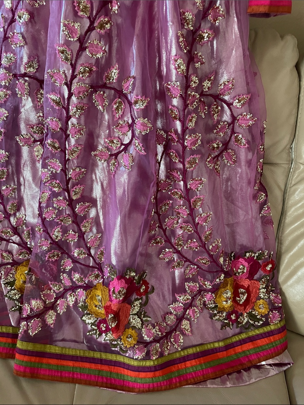 Gorgeous Afghan / Indian style
Purple Embroidered Sequined Floral Dress - Picture 3 of 12